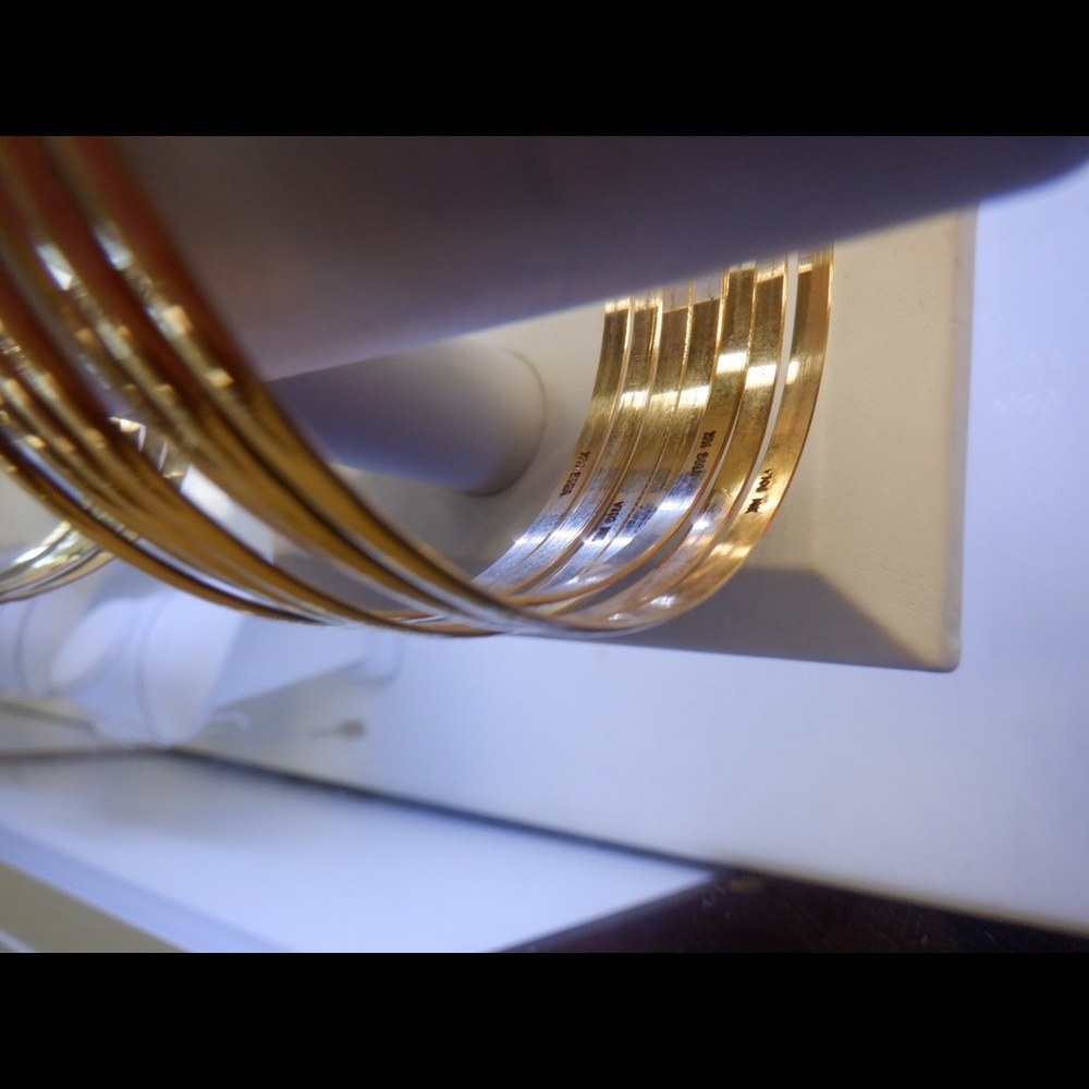 New 14k Solid Gold 7 Bangle Bracelets - image 6